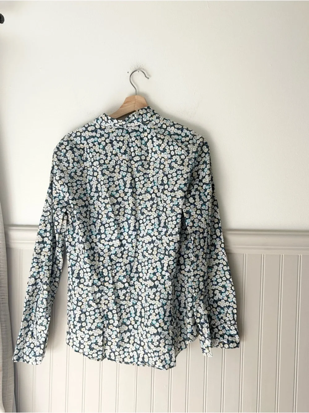 J. Crew 10 Perfect Navy Blue Floral Long Sleeve Cotton Button-Down Shirt - Picture 5 of 6
